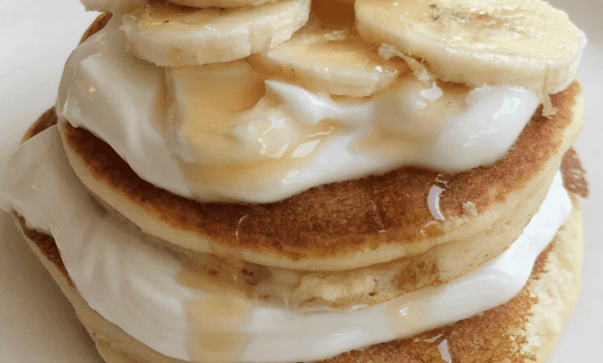 High Protein Banana Cream Pie Pancakes